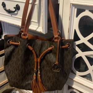 Michael kors bag used a few times.